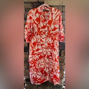 NWT Mlle Gabrielle Orange and White Floral Dress- Size Medium